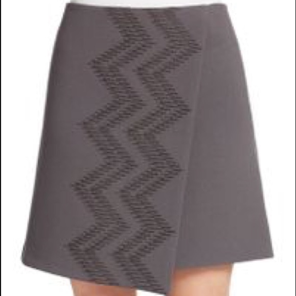 424 FIFTH Lord and Taylor Embroidered Skirt